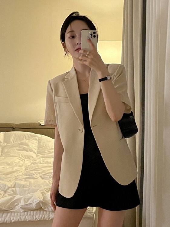 The Korean Lifestyle - Women's Short Sleeve Suit Jacket Korean